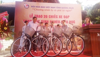 Chuỗi sự kiện của hội nhà báo Việt Nam tỉnh Quảng Ngãi tổ chức tại Khu du lịch Sa Huỳnh